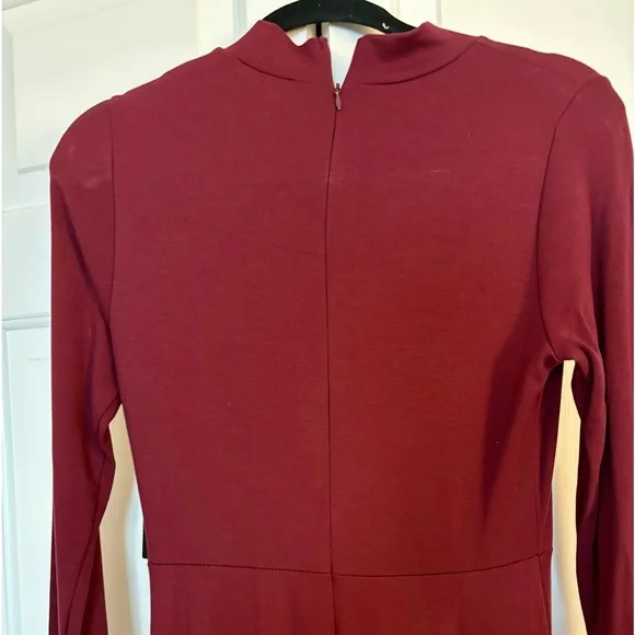 Trendy wine/merlot knit dress - Picture 4 of 6